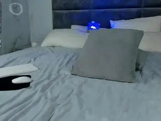 Aneta-hart  live sex cam