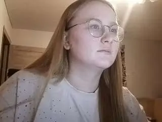 Anikalipps  live sex cam