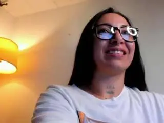 Zarahmack  live sex cam