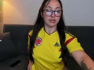 Zarahmack  live sex cam