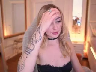 Candygraces  live sex cam