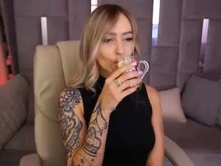 Candygraces  live sex cam