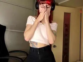 Christenawasiuta  live sex cam