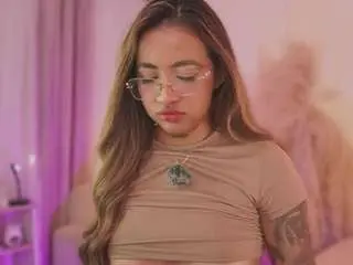 Crystal-watson  live sex cam