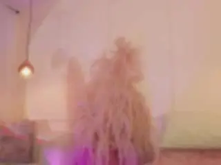 Crystal-watson  live sex cam