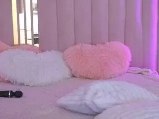 Gracehotdavies  live sex cam