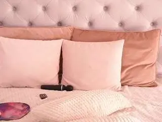 Gracehotdavies  live sex cam