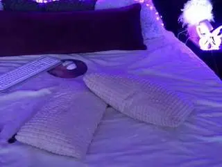 Gracehotdavies  live sex cam