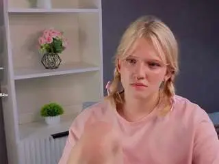 Lillly-jhonasss  live sex cam