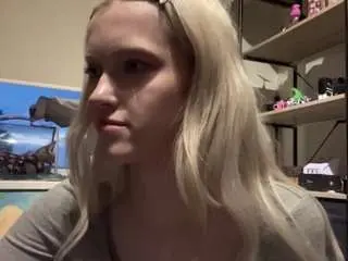 Toramagid  live sex cam