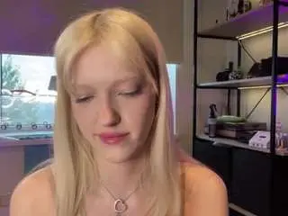Toramagid  live sex cam