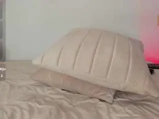 Xena-thor  live sex cam