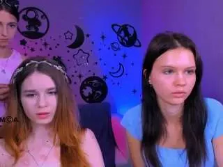 Caroline-honeyy1  live sex cam