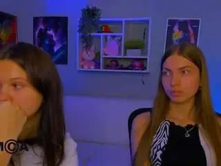 Caroline-honeyy1  live sex cam
