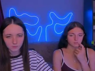 Caroline-honeyy1  live sex cam