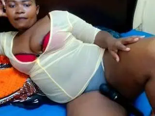 Cuteebonybooty  live sex cam