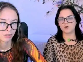 Kimi-kiss  live sex cam