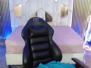 Kolyn-tay  live sex cam