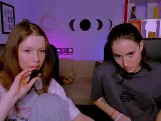 Alma-rune  live sex cam