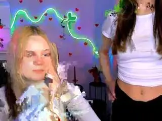 Alma-rune  live sex cam