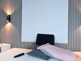 Anniie-evans  live sex cam