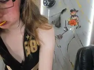 Lunneth  live sex cam