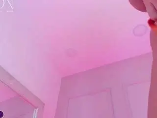 Tatii-moon  live sex cam