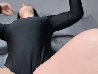 Deeluna  live sex cam