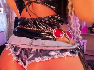 Tylla  live sex cam