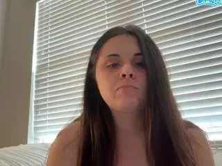 Yourfavpeachcouple  live sex cam