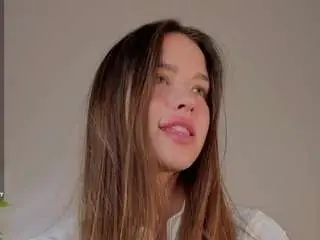 Aileenbutremovic  live sex cam