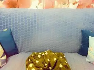 Queenmargo18  live sex cam