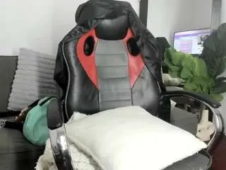 Sarabanks15  live sex cam