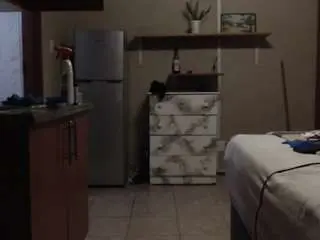 Slendersubtype  live sex cam