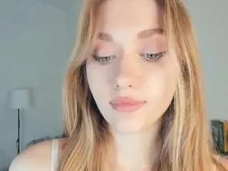Vernettamecannic  live sex cam