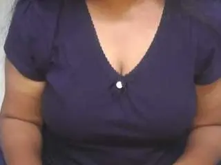 Saanvipranha  live sex cam