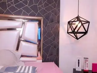 Sarahyessica  live sex cam