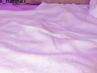Cuttehanna18  live sex cam