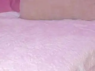 Cuttehanna18  live sex cam
