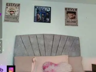Arin-moore  live sex cam