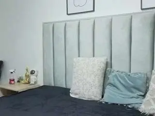 Kiittygang  live sex cam