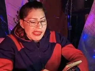 Lainsaciableintensaindomable  live sex cam