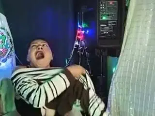 Lainsaciableintensaindomable  live sex cam