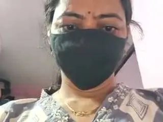 Rani25  live sex cam