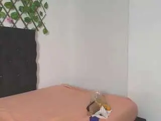 Sweetscaarlett  live sex cam