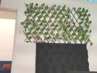 Sweetscaarlett  live sex cam