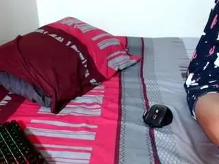 Sweetscaarlett  live sex cam