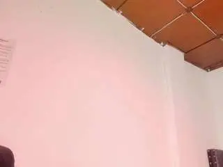 Alaia-cute  live sex cam