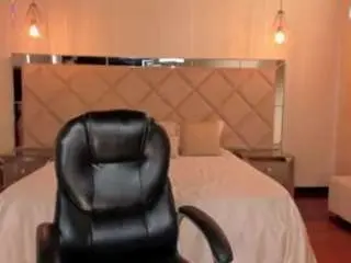 Alyssadean  live sex cam