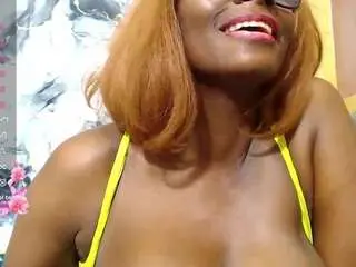Karinaeebony  live sex cam